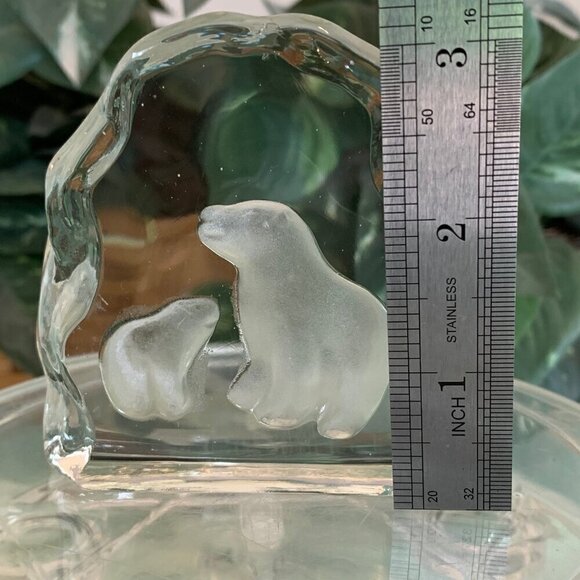 Polar Bear Art Glass Paperweight Clear Crystal Sculpture Mother & Baby Vintage - Picture 8 of 8